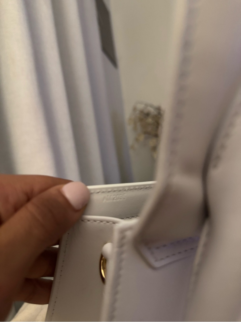 Jacquemus White Le Chiquito Moyen Top Handle AUTHENTIC - Picture 11 of 14